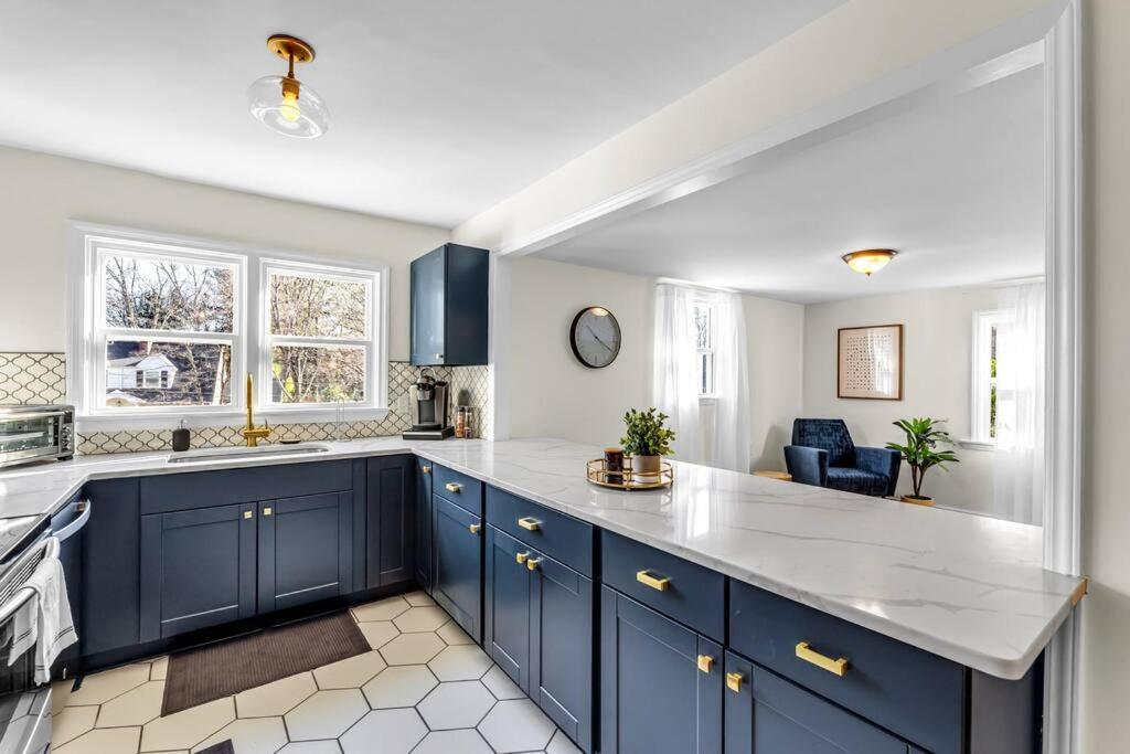 Villa Fully Renovated 4 Bed Buena Vista House Near Wfu Winston-Salem Exterior foto